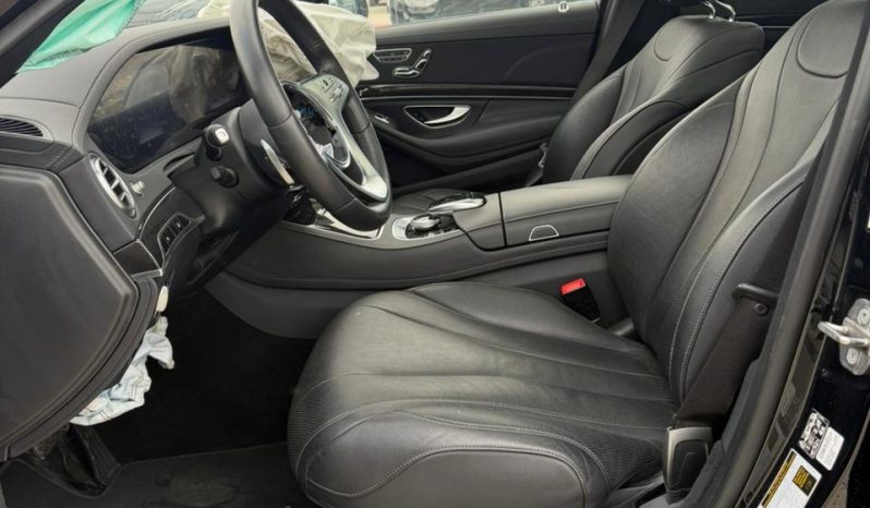 
								Mercedes-Benz S-Class full									