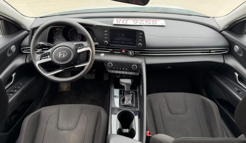 
								HYUNDAI ELANTRA full									