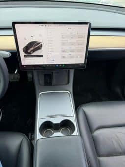 
										Tesla MODEL Y full									