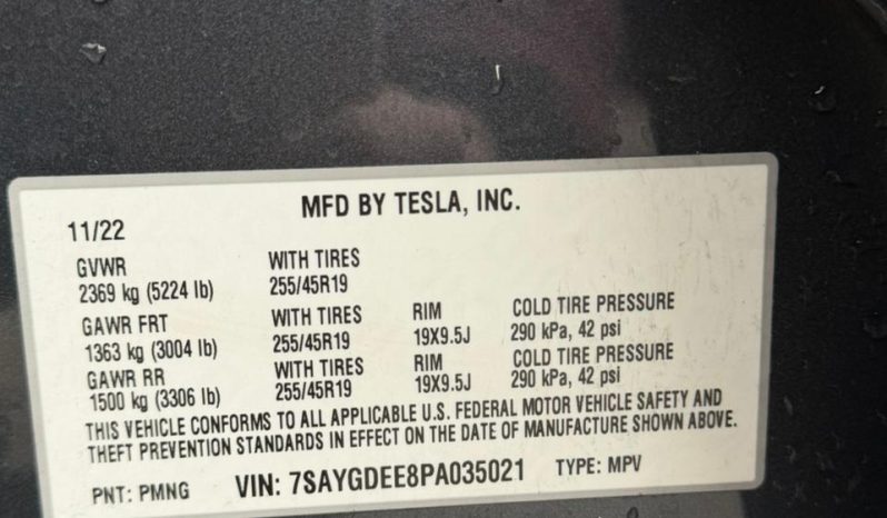 
								Tesla MODEL Y full									
