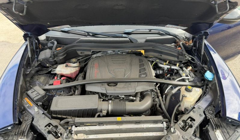 
								Alfa Romeo Stelvio full									