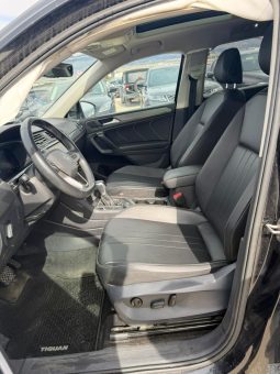 
										Volkswagen Tiguan full									