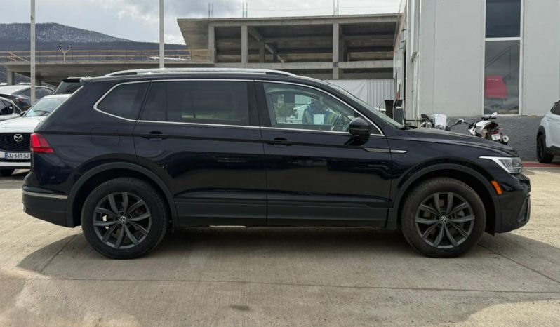 
								Volkswagen Tiguan full									