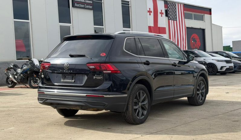 
								Volkswagen Tiguan full									