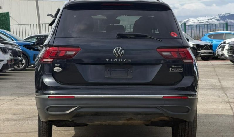 
								Volkswagen Tiguan full									
