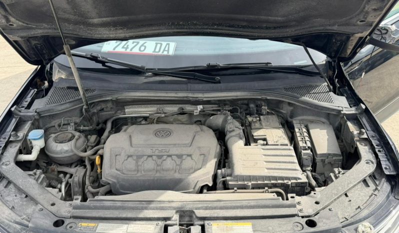 
								Volkswagen Tiguan full									