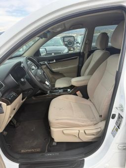 
										2015 KIA Sorento full									