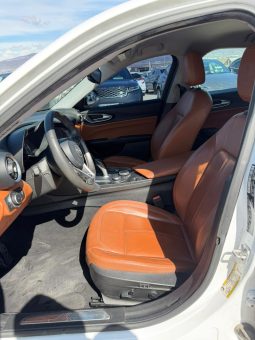 
										Alfa Romeo Giulia full									
