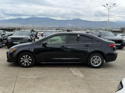 
										TOYOTA COROLLA HYBRID full									