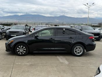 TOYOTA COROLLA HYBRID