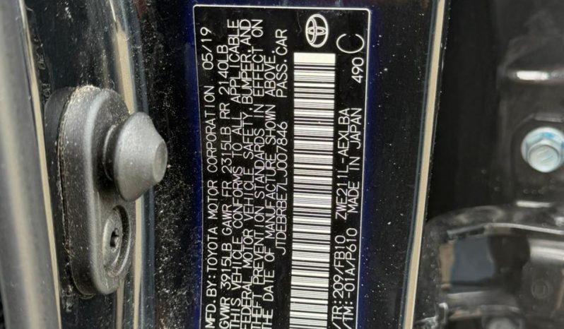 
								TOYOTA COROLLA HYBRID full									