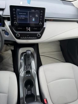 
										TOYOTA COROLLA HYBRID full									