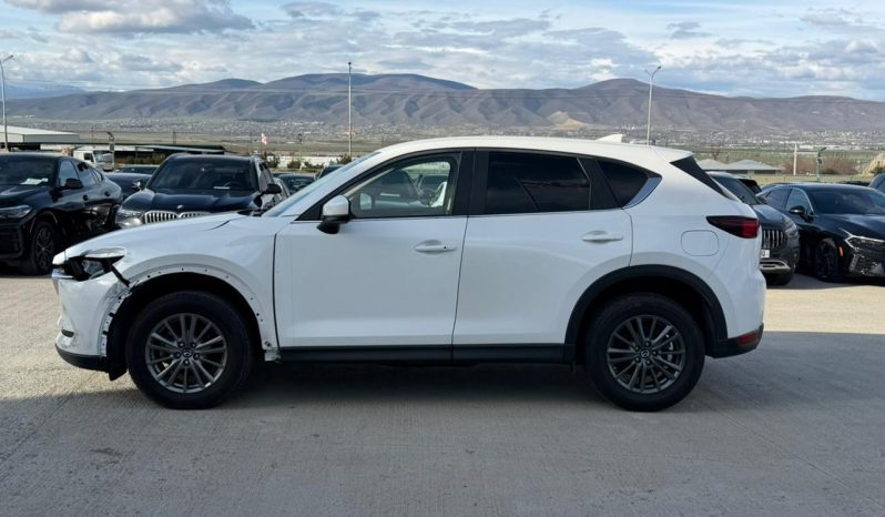 
								Mazda CX-5 full									