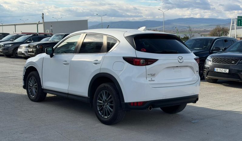 
								Mazda CX-5 full									