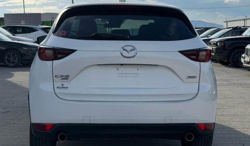 
								Mazda CX-5 full									