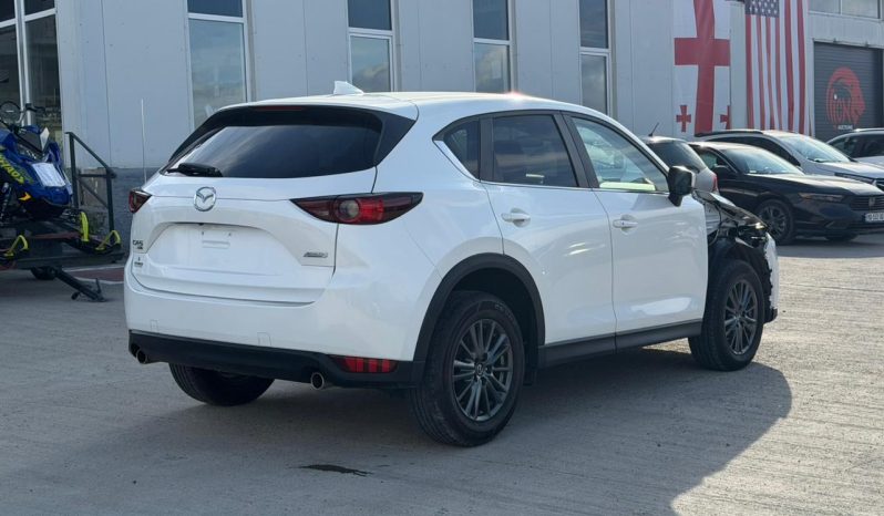 
								Mazda CX-5 full									