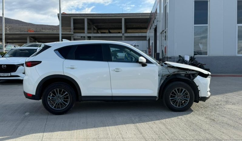 
								Mazda CX-5 full									