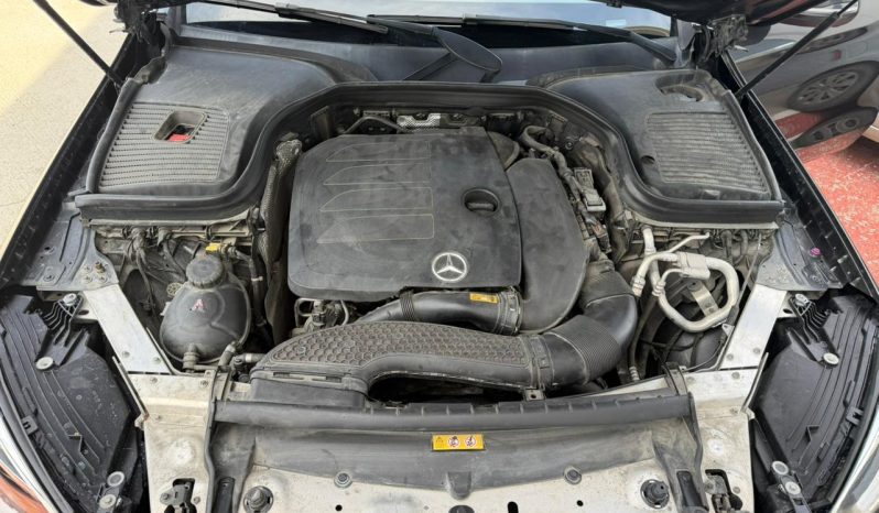 
								MERCEDES-BENZ GLC full									