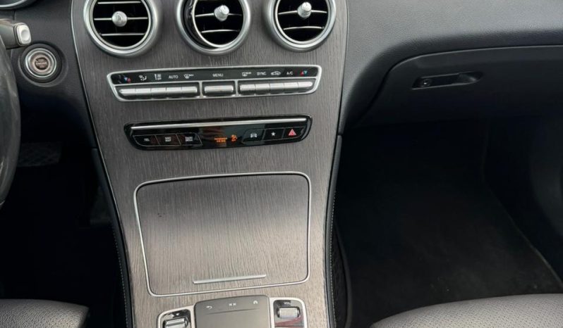 
								MERCEDES-BENZ GLC full									