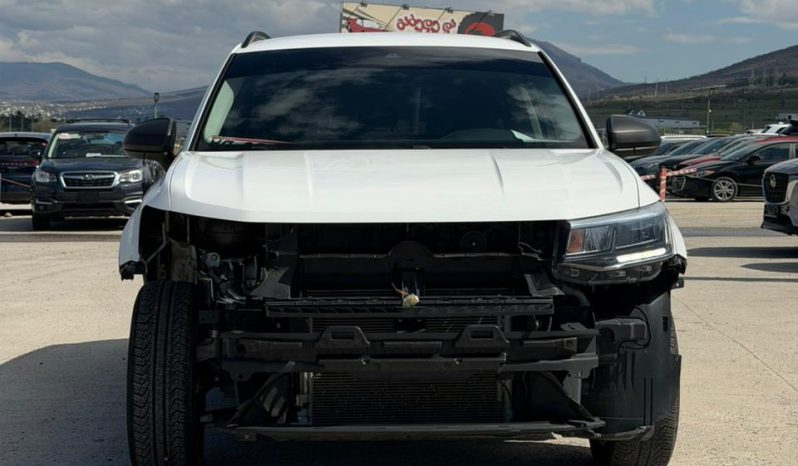 
								2022 Volkswagen Taos full									