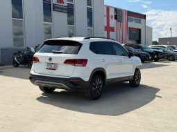 
										2022 Volkswagen Taos full									