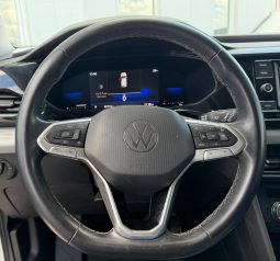 
										2022 Volkswagen Taos full									
