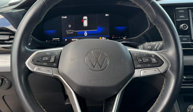 
								2022 Volkswagen Taos full									