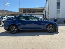 
										Tesla MODEL 3 full									