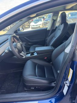 
										Tesla MODEL 3 full									