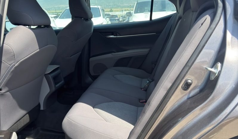 
								2022 Toyota Camry, LE full									
