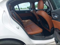 
										Alfa Romeo Giulia full									