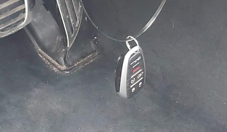 
								Alfa Romeo Stelvio full									