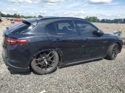 
										Alfa Romeo Stelvio full									