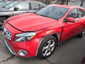 MERCEDES-BENZ GLA 250