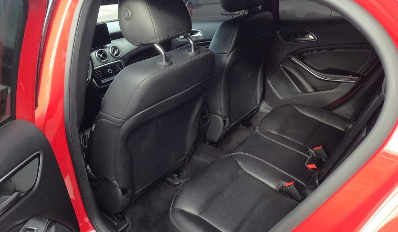 
								MERCEDES-BENZ GLA 250 full									