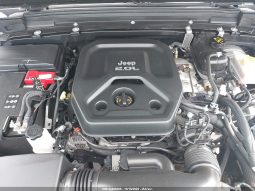 
										2020 Jeep Wrangler full									