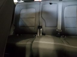 
										Ford Escape full									