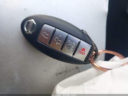 
										2019 Nissan Leaf full									