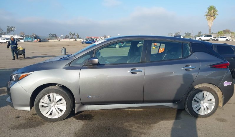 
								2019 Nissan Leaf full									