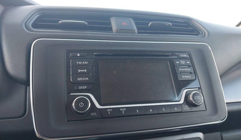 
								2019 Nissan Leaf full									