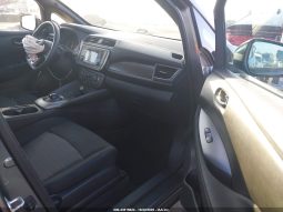 
										2019 Nissan Leaf full									