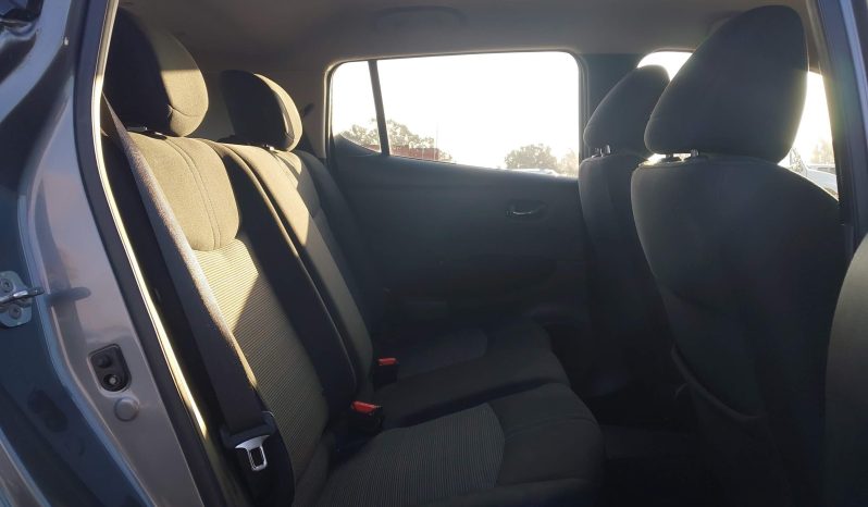 
								2019 Nissan Leaf full									