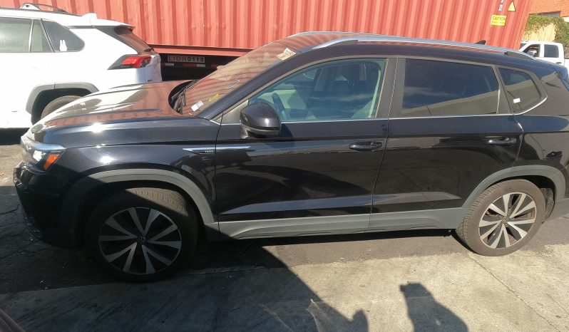 
								VOLKSWAGEN TAOS full									