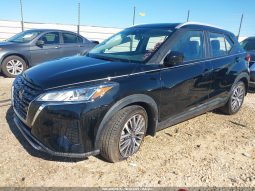 
										Nissan Kicks full									