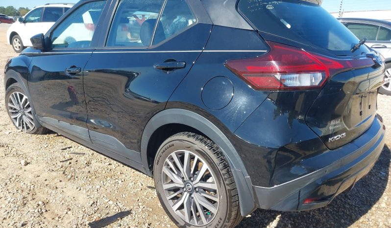 
								Nissan Kicks full									