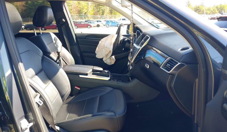 
								Mercedes-Benz ML 350 full									