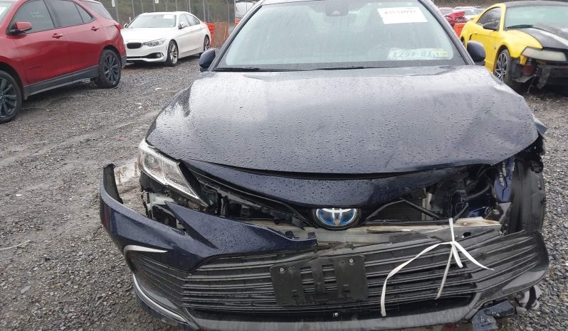 
								2021 Toyota Camry full									