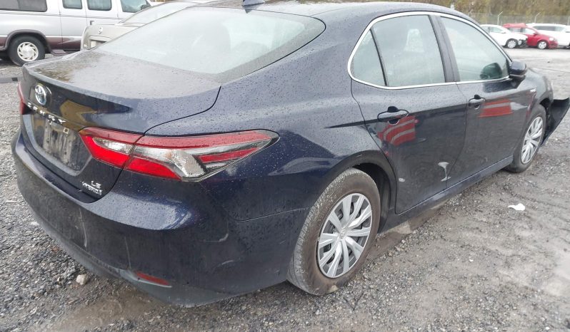 
								2021 Toyota Camry full									