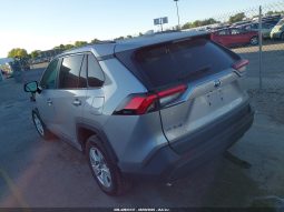 
										2021 Toyota RAV4 full									