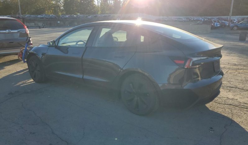 
								Tesla MODEL 3 full									